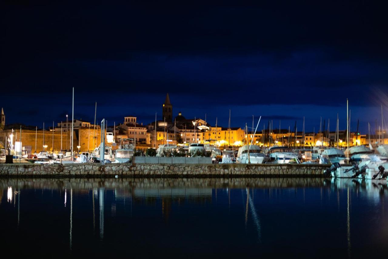 Alghero House Boat Eksteriør bilde